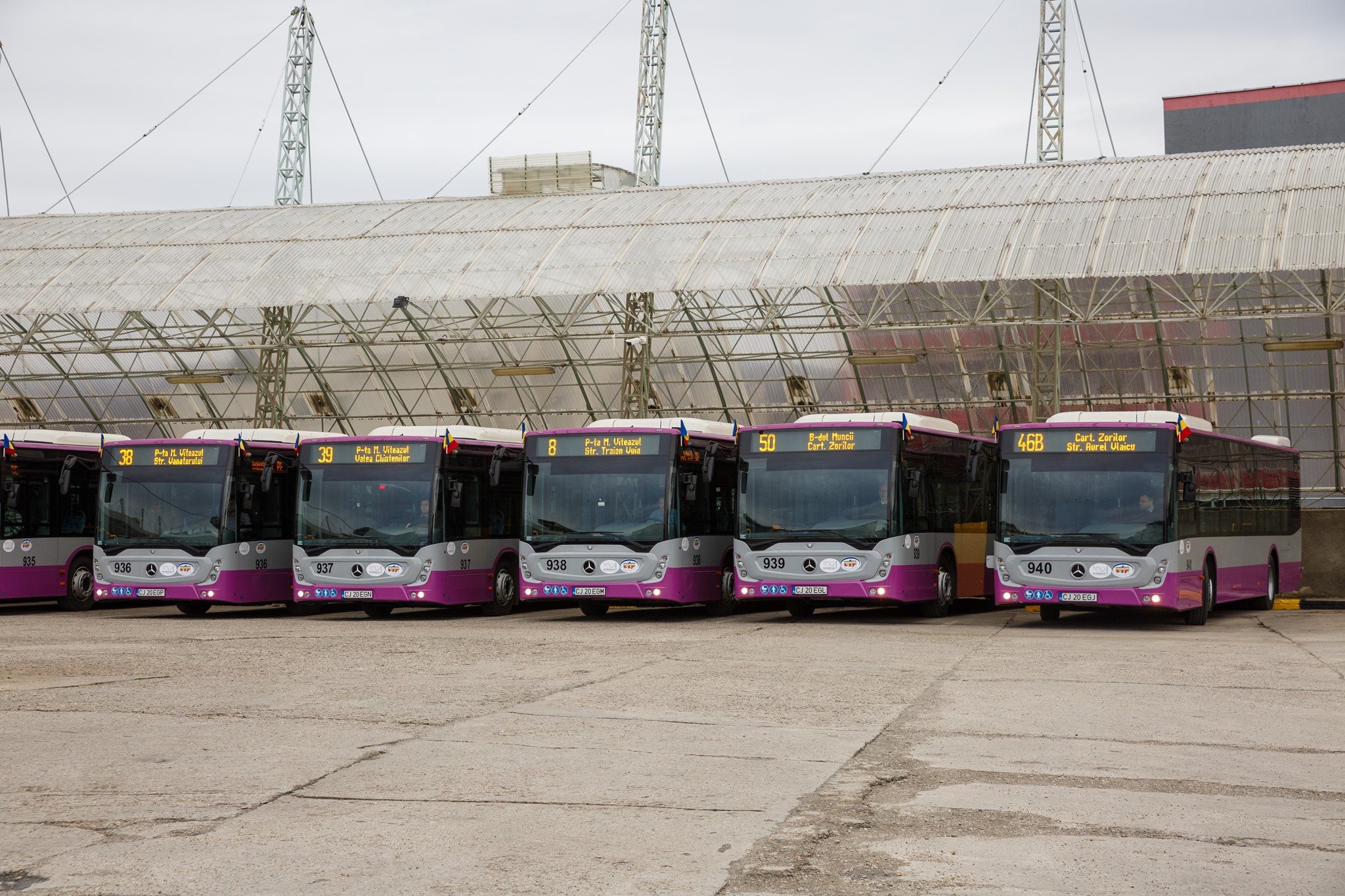 Primăria Cluj-Napoca cumpără încă 10 autobuze școlare pentru transportul elevilor