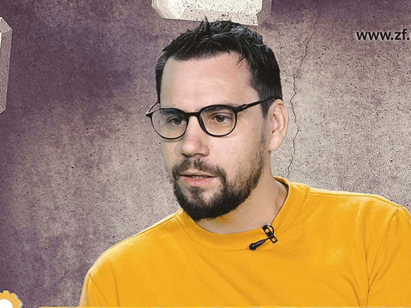 Antreprenorul care a renunțat la corporație ca să își facă propria afacere în același domeniu și a ajuns în doar trei ani la venituri de 400.000 de euro. Librăriile Cărturești se numără