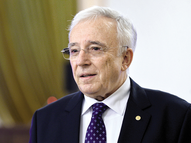 Isărescu, primul oficial care spune că anul agricol 2019 a fost slab. Daea vorbea despre recorduri