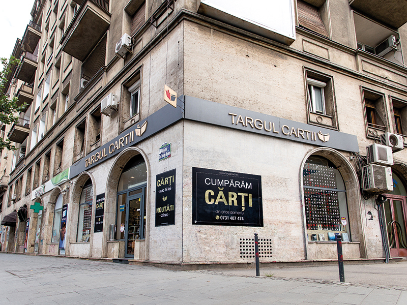 Studentul care a demonstrat că și din cărți se pot face bani: a investit într-o afacere 50.000 de euro, iar acum cărțile lui generează venituri de 1 milion de euro