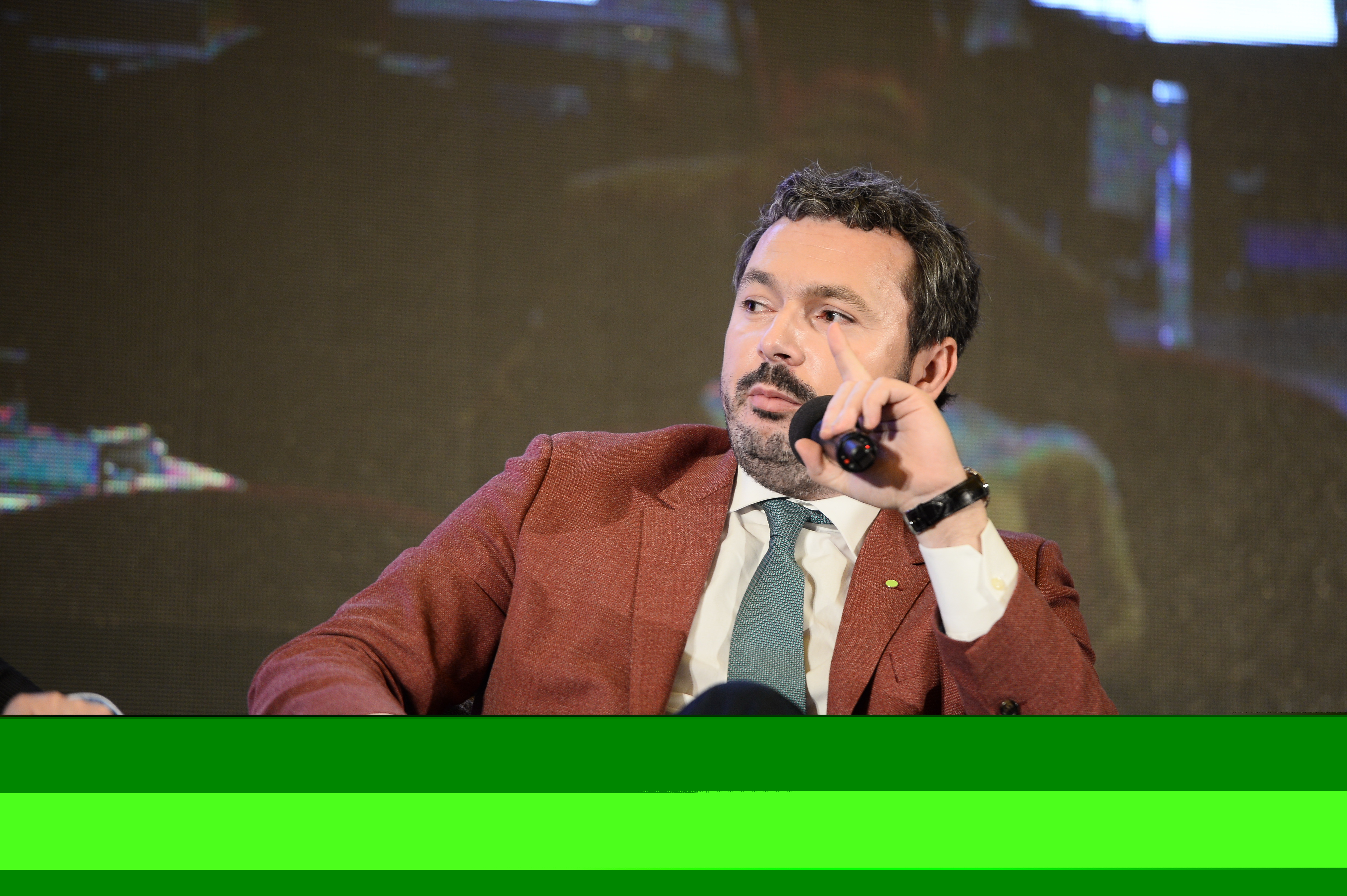 Răzvan Nicolescu, partener Deloitte: România contribuie la scăderea emisiilor de gaze, cu 3,8 tone dioxid de carbon per capita, față de o medie globală de 4,8%