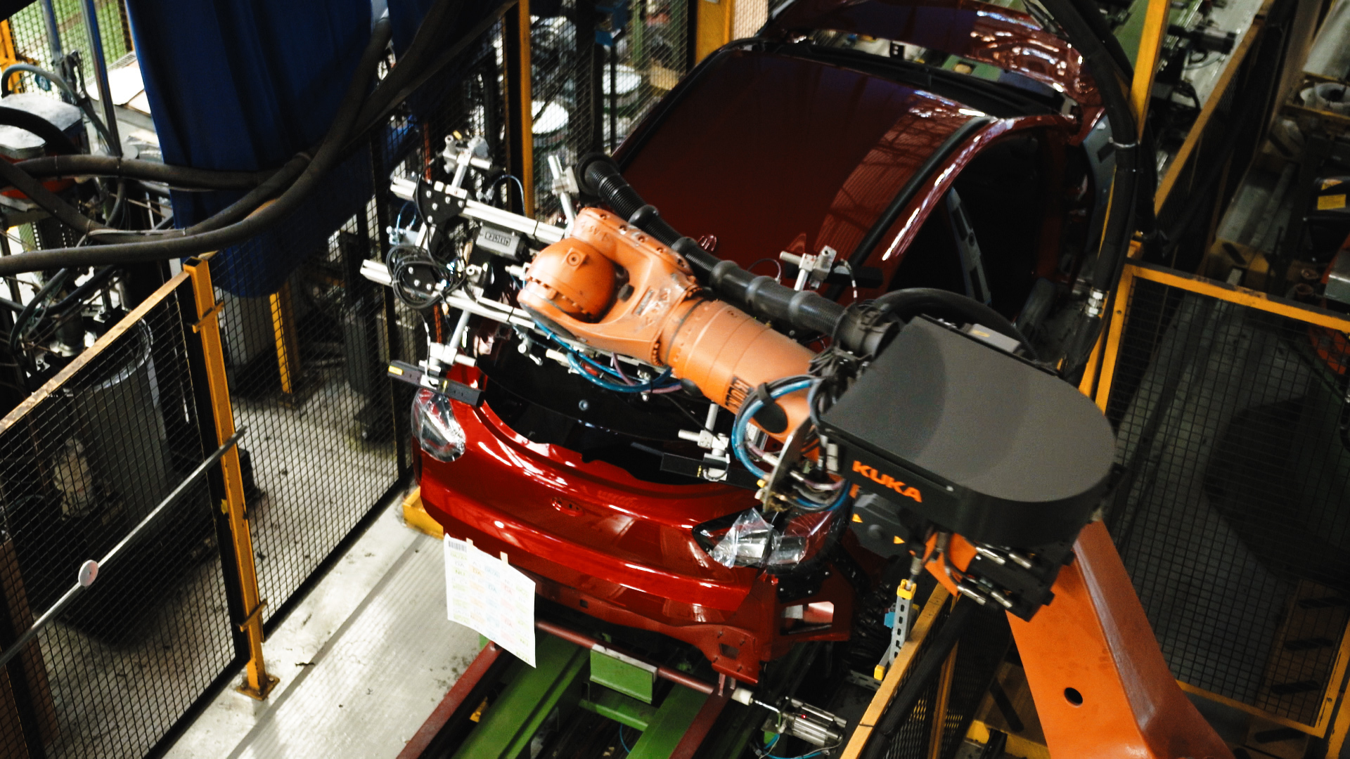 Americanii calcă accelerația: Ford Craiova produce o mașină la 67 de secunde și un motor la 42 de secunde. În premieră, România va livra mașini în Australia