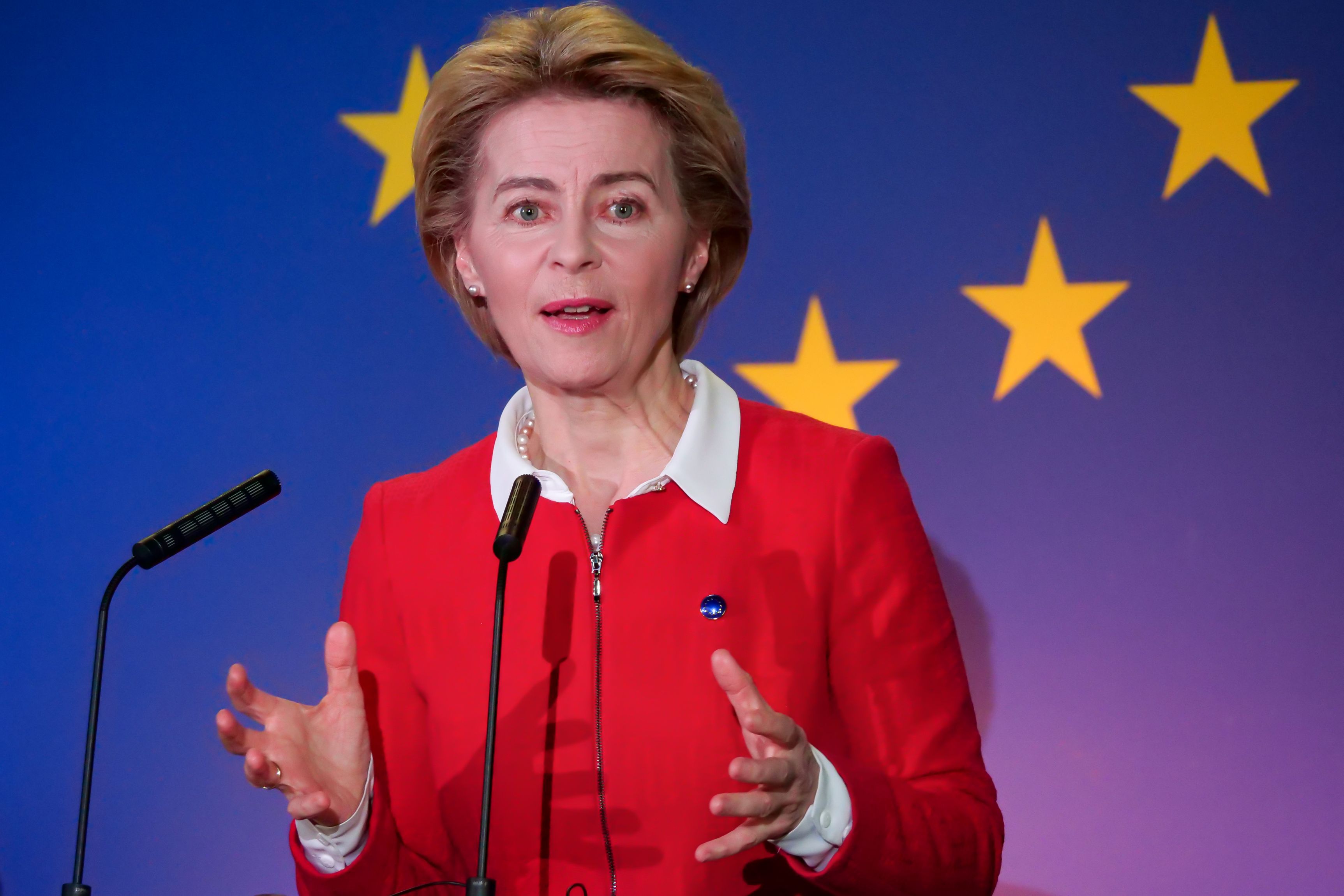 Numărul statelor Uniunii Europene poate crește în următorii ani: Comisia Europeană a lansat o serie de propuneri prin care procesul de negociere cu UE va deveni mai simplu pentru țările în cur