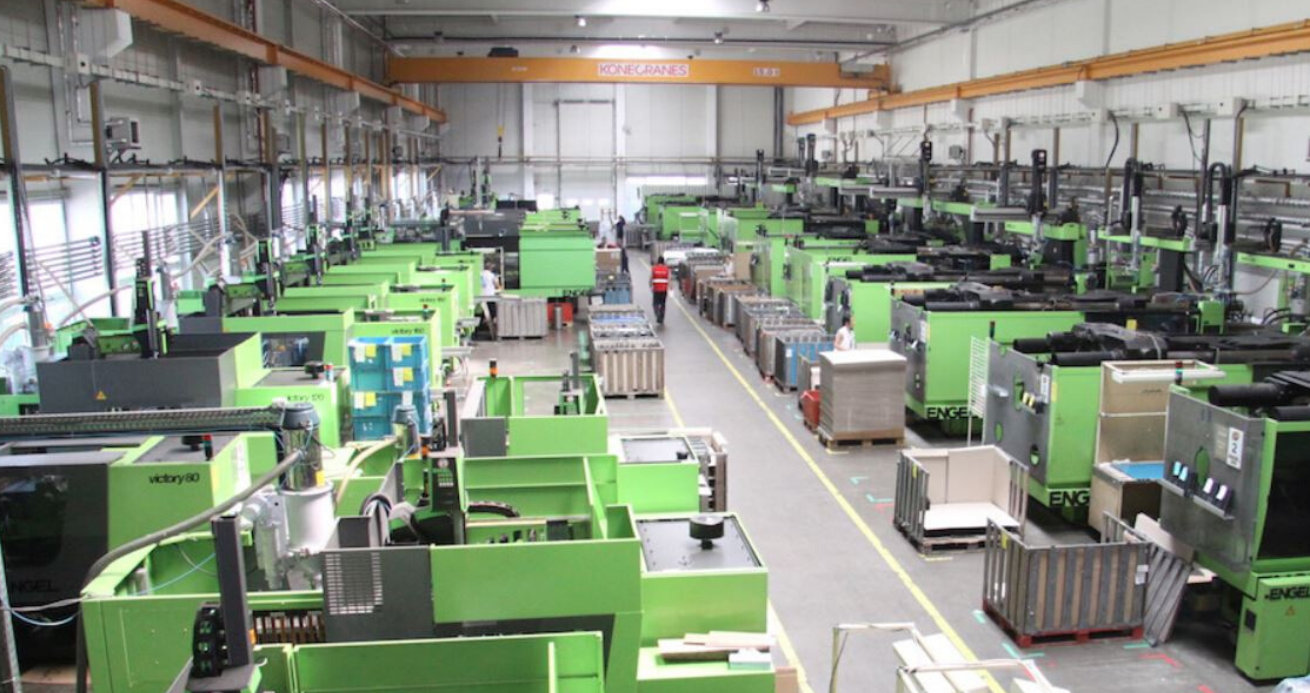 În timp ce românii închid constant fabrici, un gigant internațional deschide o nouă fabrică în România. Compania creează sute de locuri de muncă