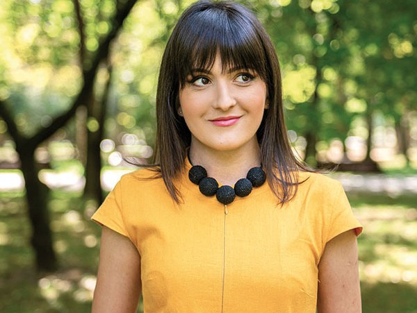 Tânăra care a renunțat la televiziune ca să își urmeze adevărata pasiune. Creația ei a reușit să le cucerească nu doar pe românce, ci și pe pretențioasele franțuzoaice