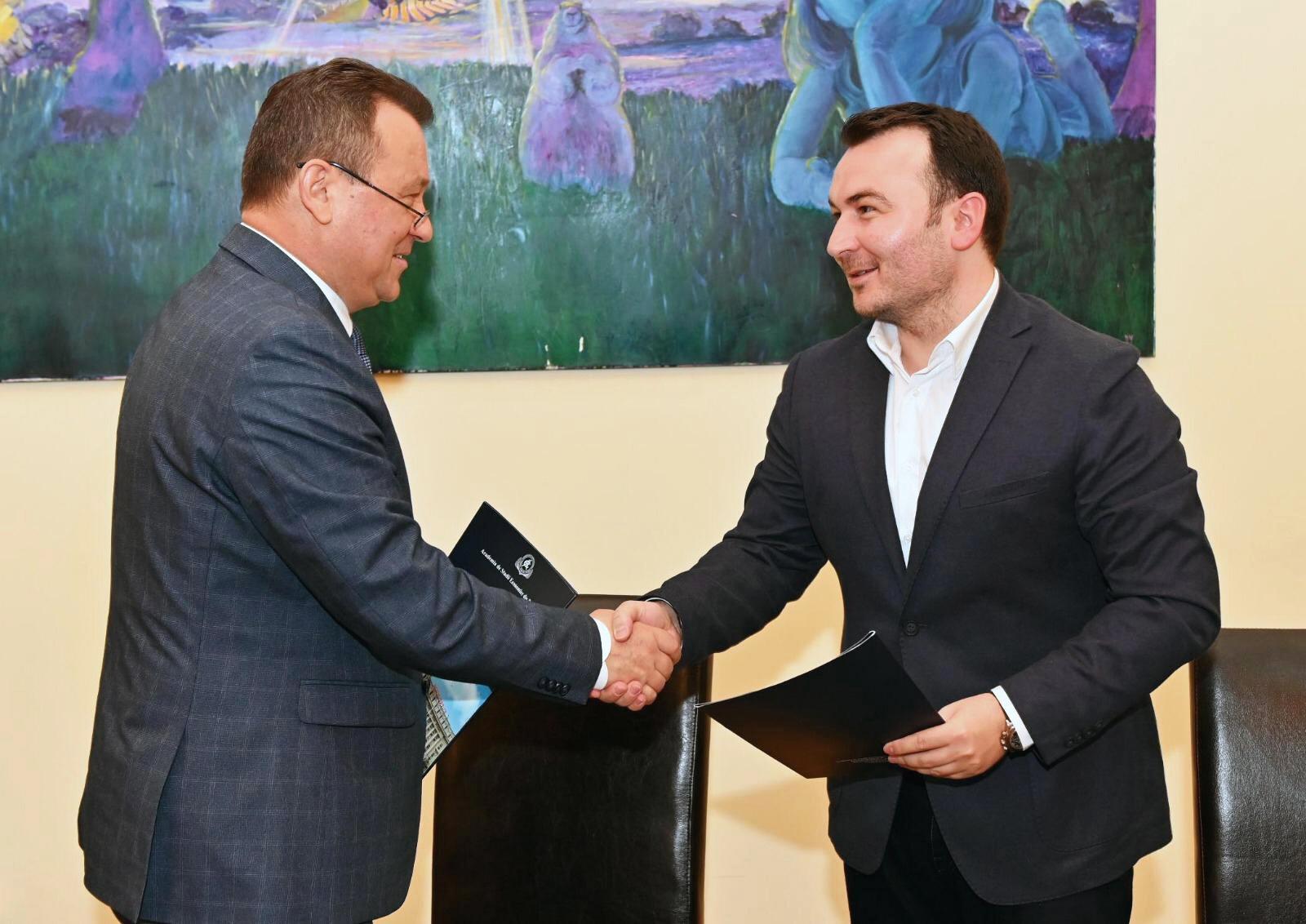 Premieră: Studenții de la ASE vor avea blockchain în programă după o investiție de 50.000 de euro a companei Modex