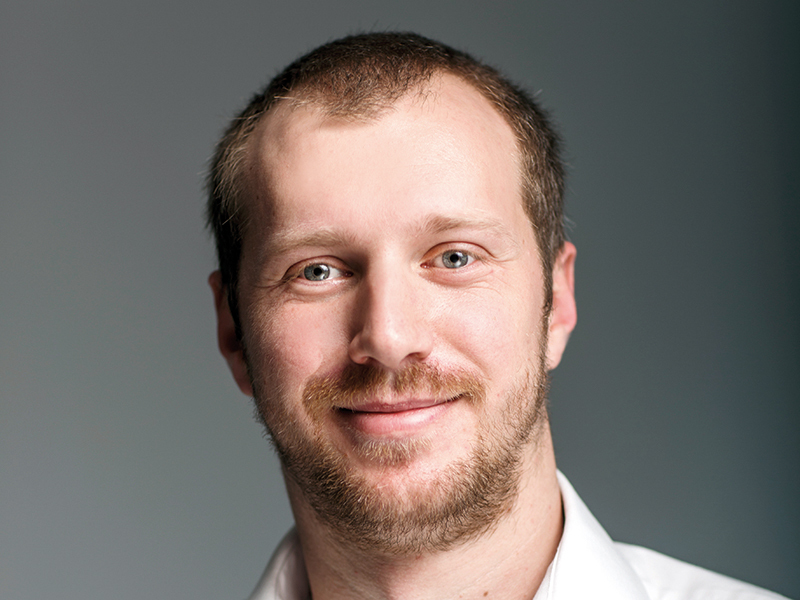 OPINIE Bogdan Botezatu, director de cercetare în amenințări informatice, Bitdefender: "Riscurile work-from-home – la ce se expun companiile când angajații lucrează din afara sediului"