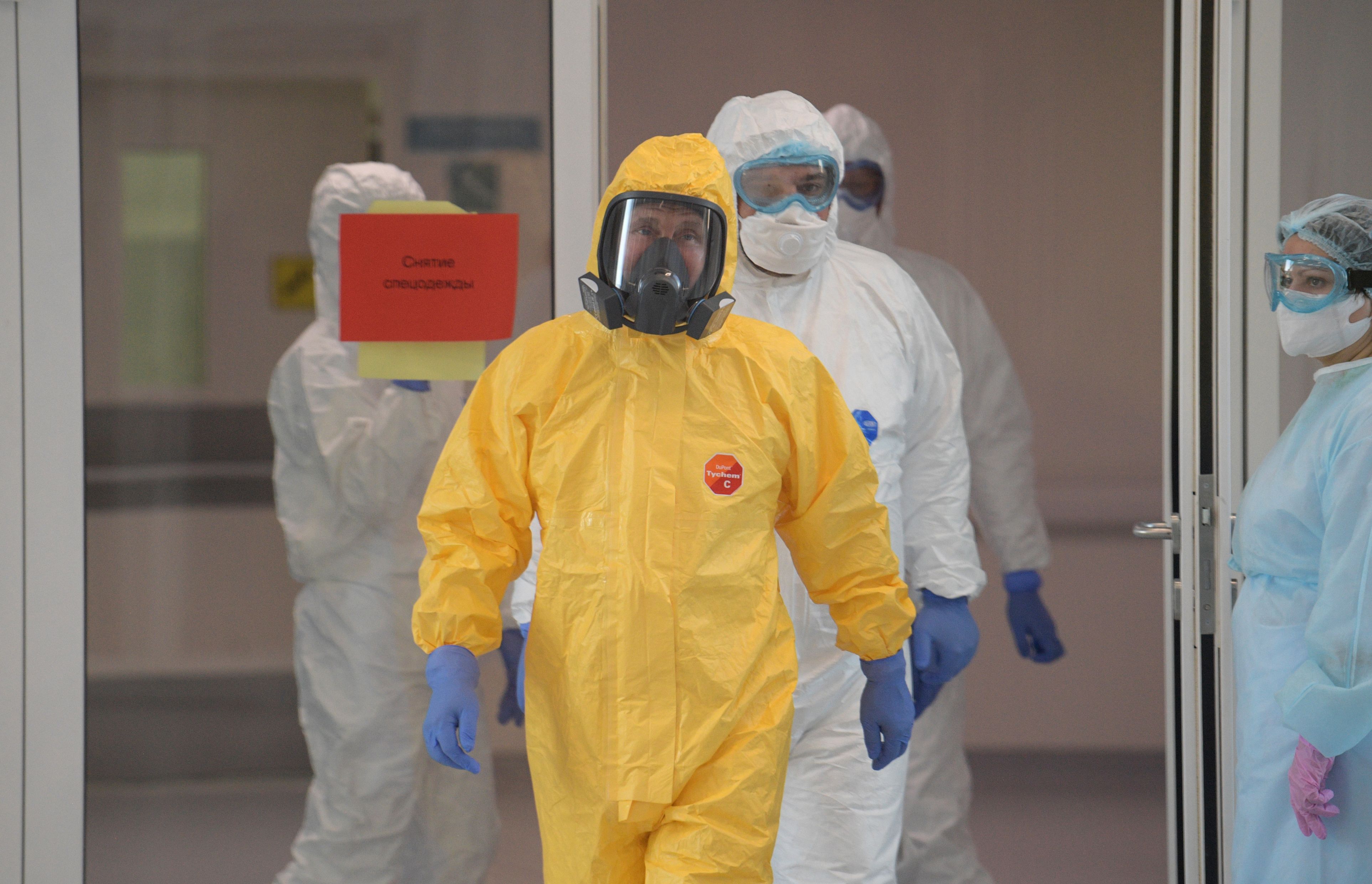 Pandemia îi încurcă planurile lui Putin: Numărul de cazuri din Rusia a crescut cu 33% într-o singură zi