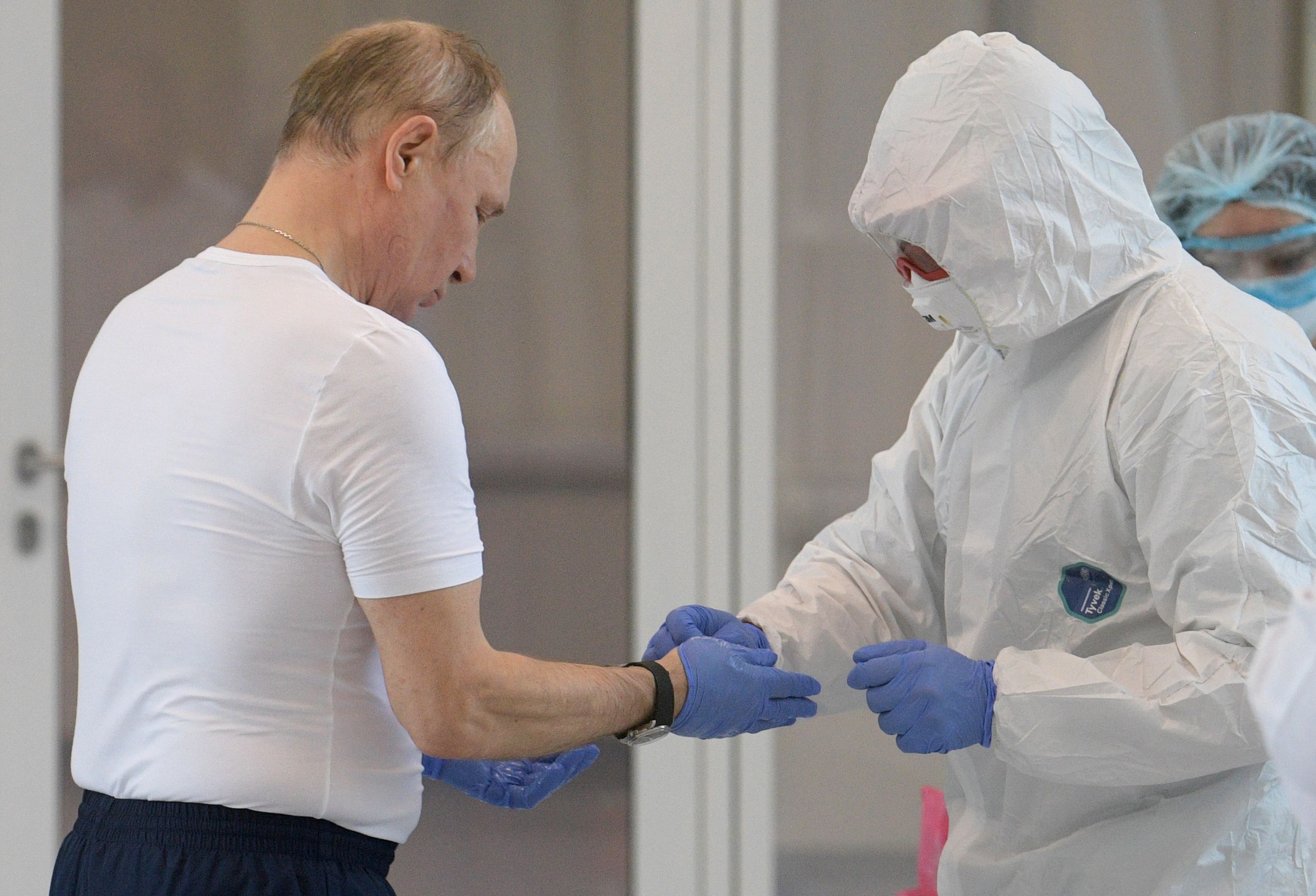 Putin recunoaște pericolul pandemiei: Rusia își închide toate granițele începând de astăzi