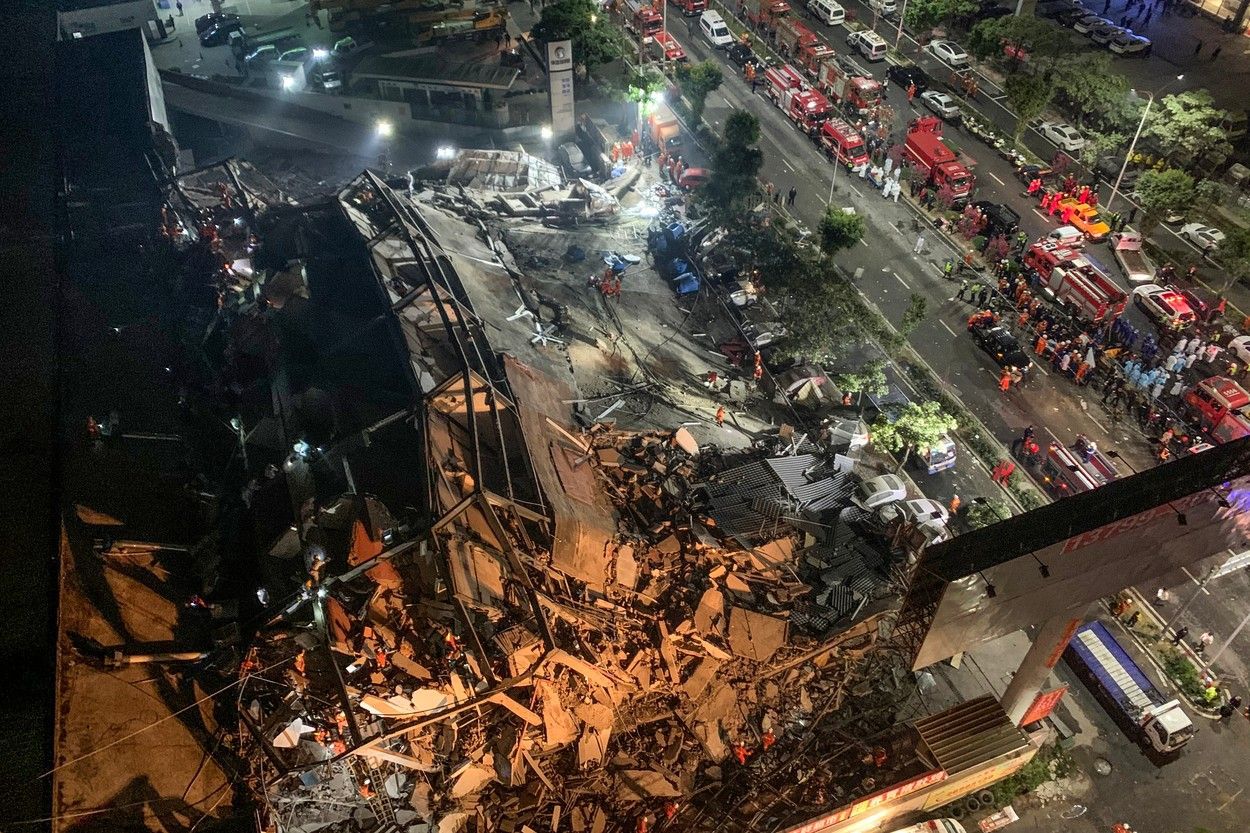 Un hotel în care erau persoane aflate în carantină s-a prăbușit în China
