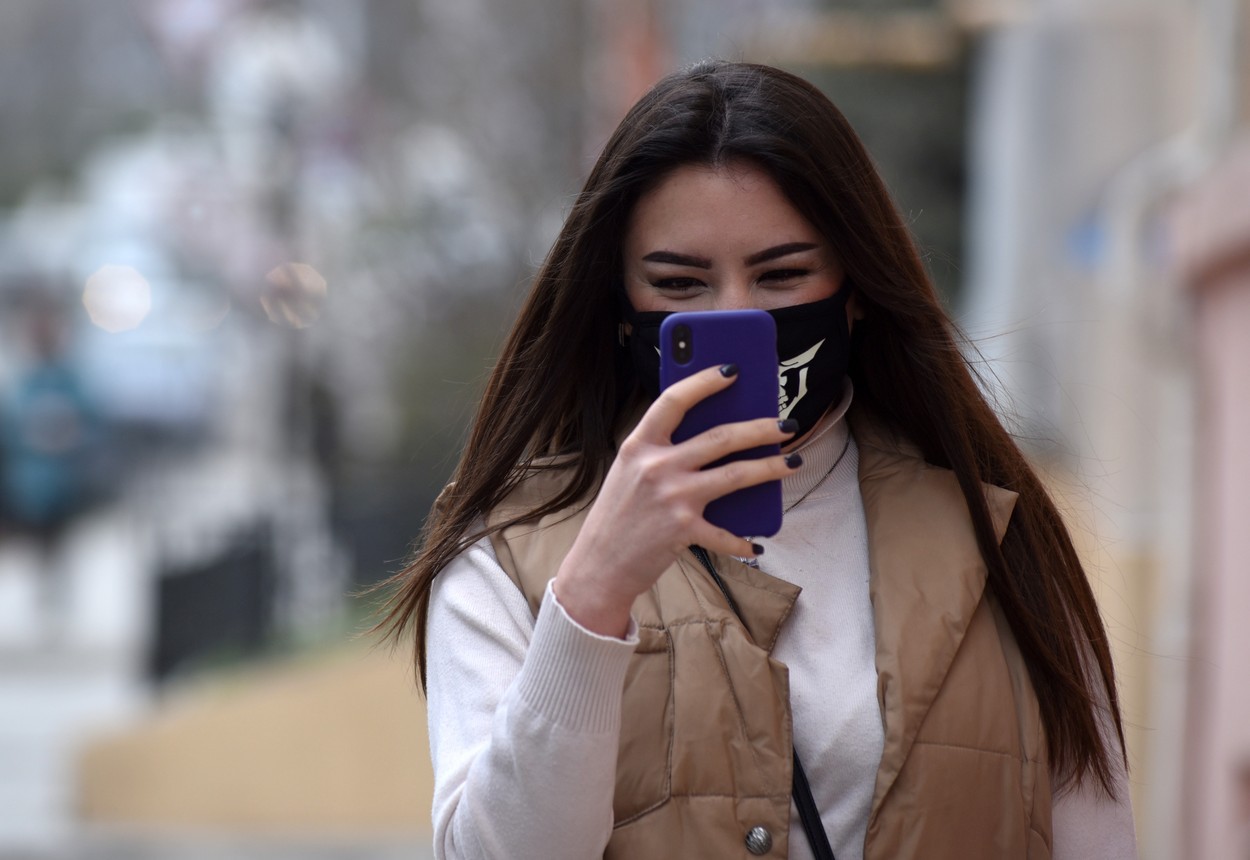 Operatorii de telefonie mobilă vor oferi statului datele de localizare ale clienților