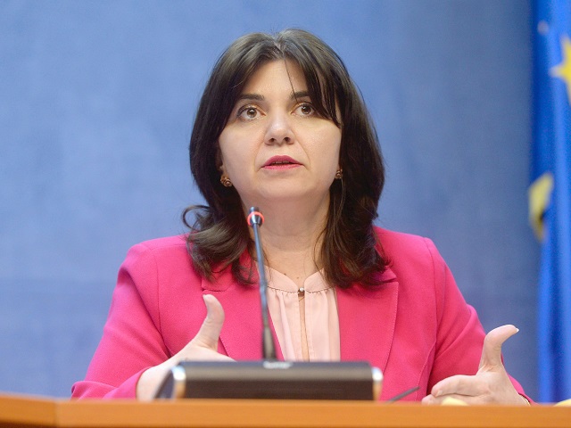 Ministerul Educației a emis ordinul de ministru cu instrucțiunile pentru organizarea și monitorizarea cursurilor online. Ce trebuie să facă profesorii și elevii