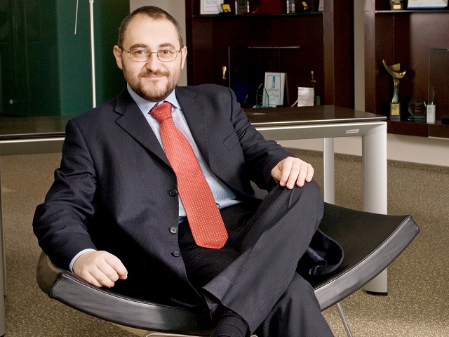 Din cauza crizei coronavirusului una din 10 persoane fizice și una din 10 companii cu credite au cerut amânarea ratelor, deocamdată. Câte solicitări au primit băncile mari?