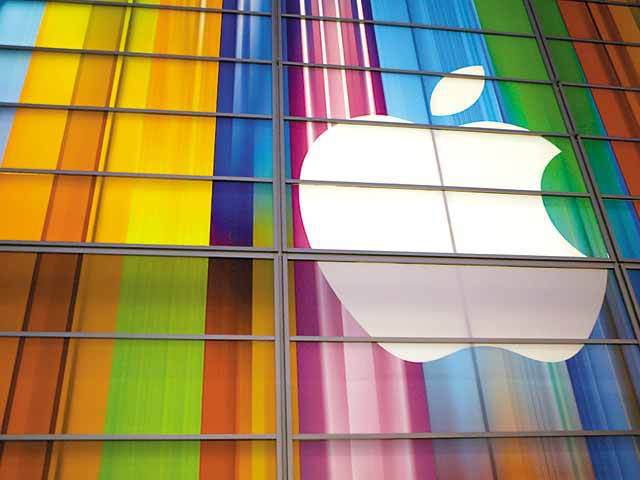 Apple va amâna lansarea în producție a iPhone-urilor de top în acest an