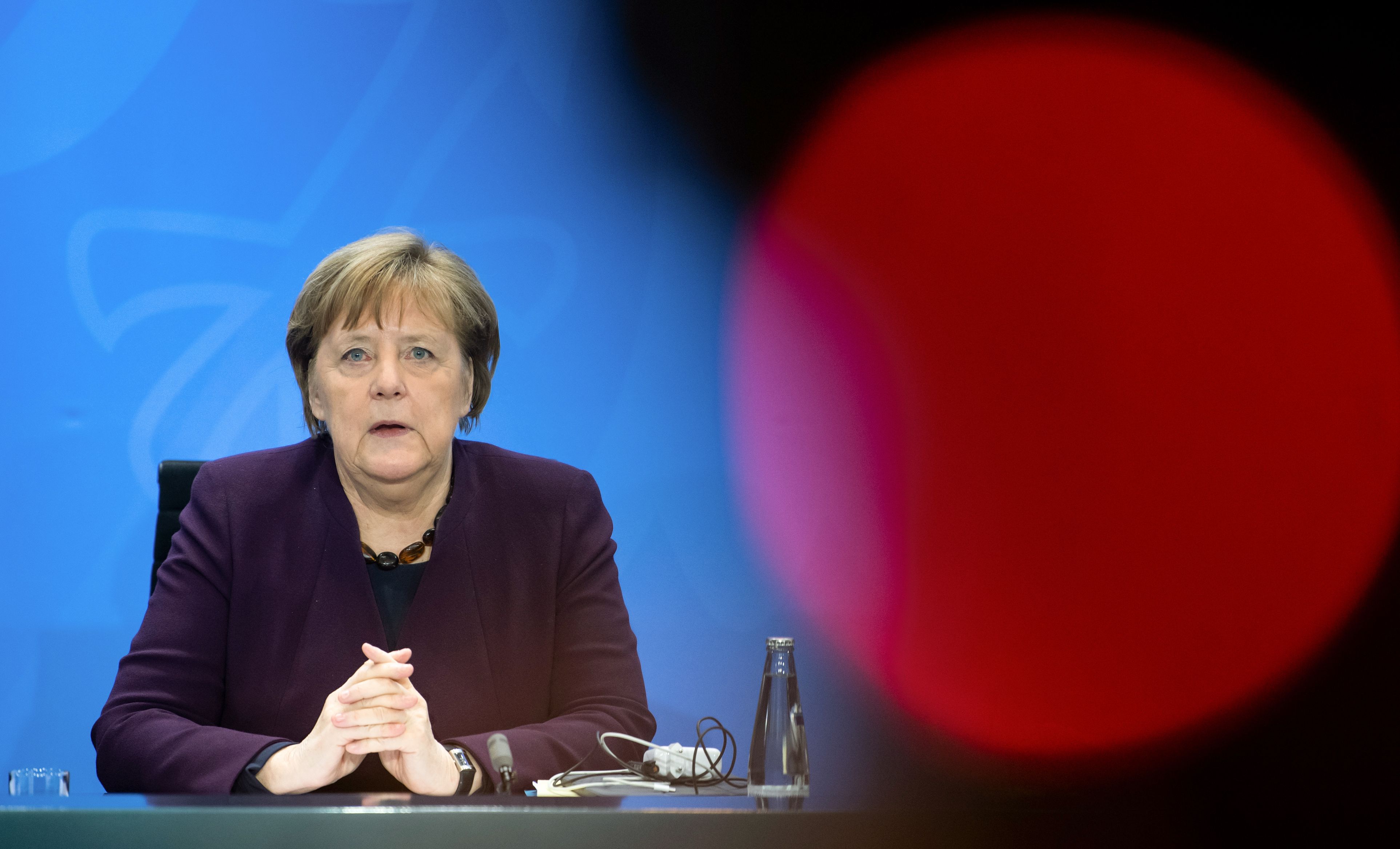 Recesiune istorică pentru locomotiva Europei: Economia Germaniei va cădea cu 4,2% în 2020, dar va crește cu 5,8% în 2021. Deficitul se îndreaptă spre un nivel record de 159 miliarde euro