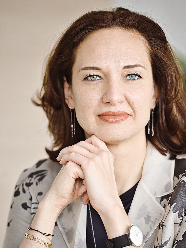 105 Cele mai puternice femei din  business. Liudmila Climoc, Orange România: „Momentele dificile și greșelile sunt cele din care învățăm cel mai mult”