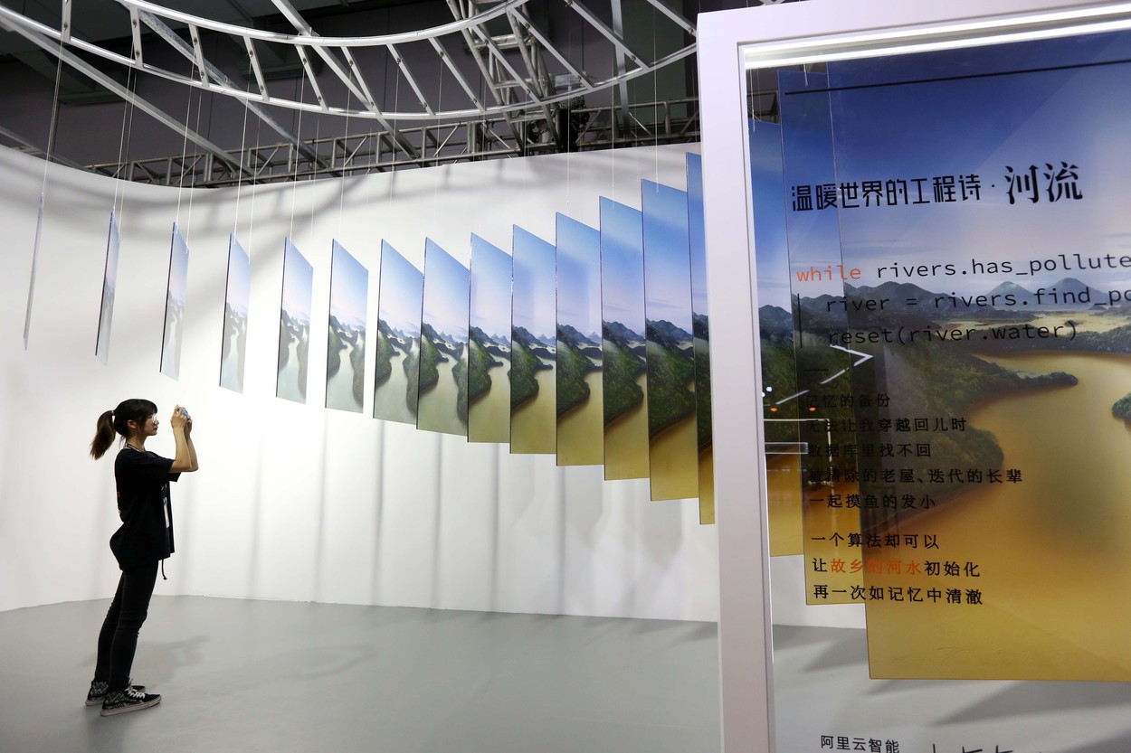 Chinezii anunță investiții masive în mijlocul pandemiei: Gigantul Alibaba plănuiește să investească 28 miliarde dolari în cloud
