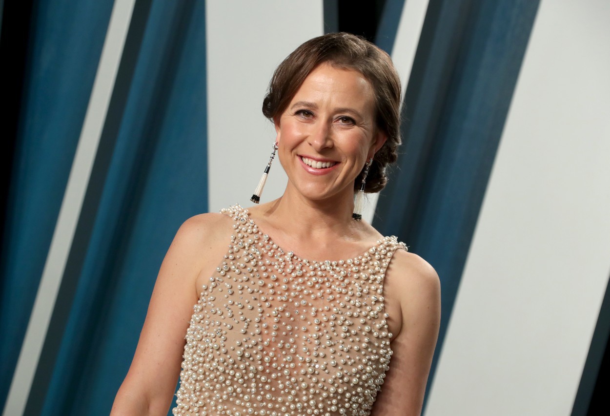 Povestea incredibilă a lui Anne Wojcicki, sora șefei YouTube și fosta soție a fondatorului Google Sergey Brin, care vrea să creeze cea mai mare bază de date genetice din lume, prin care poți af