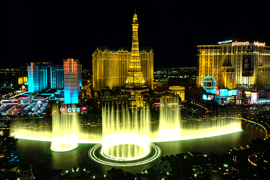 Disperarea după turiști atinge cote maxime. Un director executiv din turism oferă 1.000 bilete de avion GRATUITE spre Las Vegas