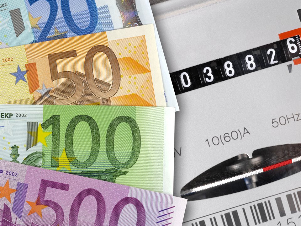 AIE: Criza coronvirusului a adus cea mai mare scădere a investițiilor în energie din istorie