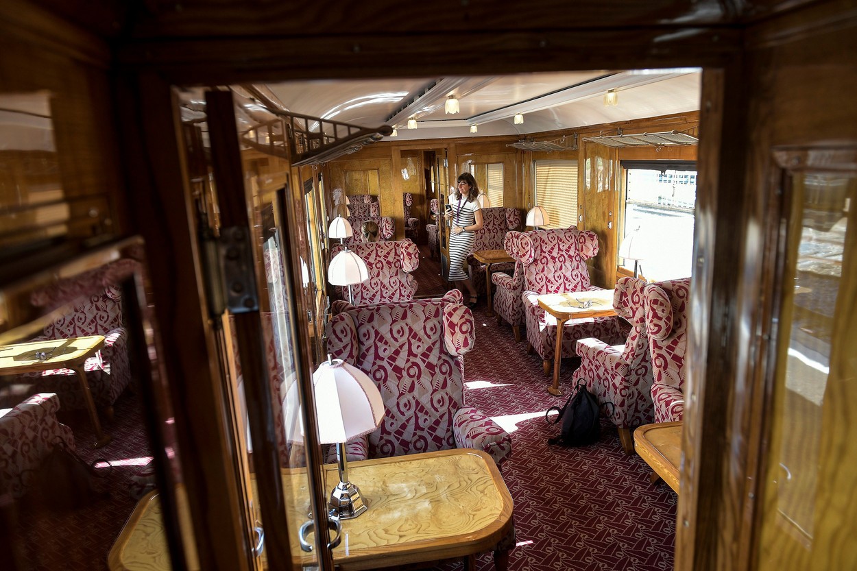 Milionarul care a reinventat celebrul tren de lux Orient Express a murit