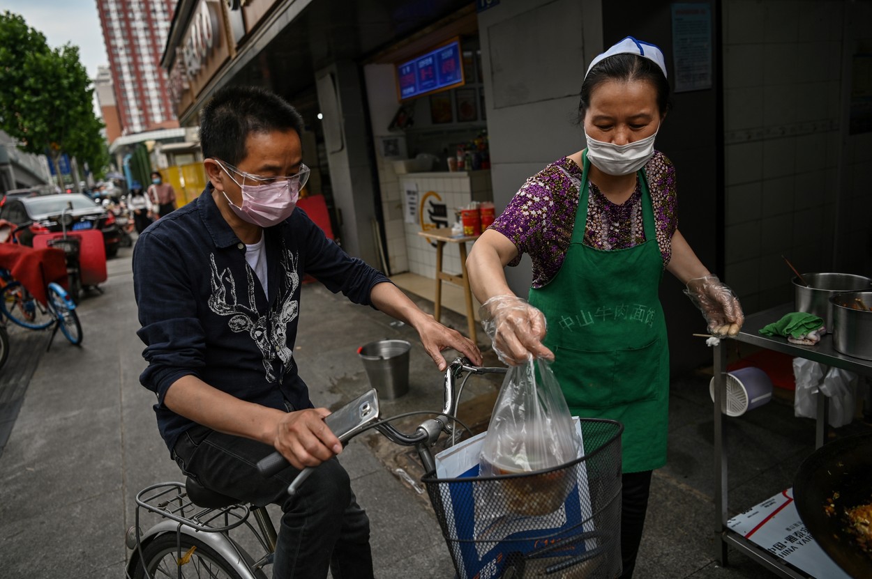 Marele Test Chinezesc: Wuhan-ul intră astăzi în 10 zile de foc, în care vrea să testeze 11 milioane de oameni