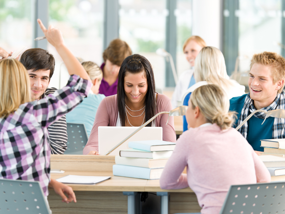 Decizie fără precedent luată de una dintre cele mai prestigioase universități din lume: mută următorul an universitar în online. Despre ce instituție este vorba