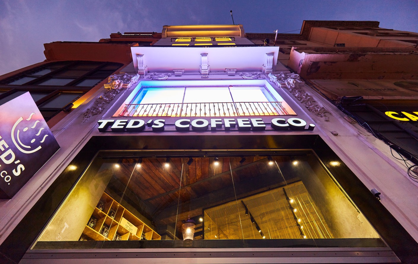Odată cu redeschiderea businessurilor din HoReCa, un cunoscut lanț de cafenele deschide trei unități noi. În ce orașe vor fi inaugurate acestea