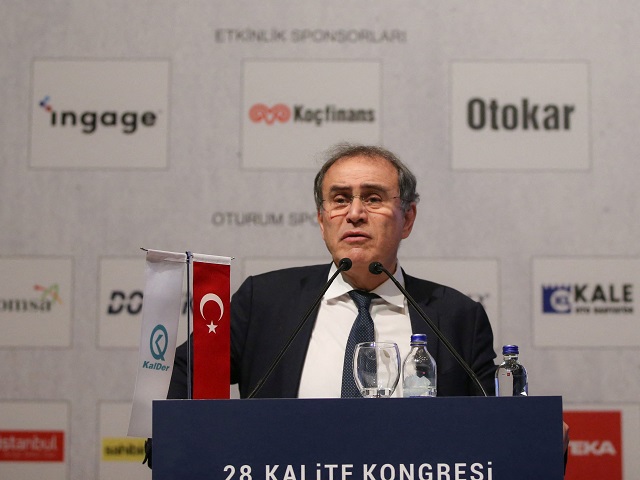 Roubini: Piața bursieră se amăgește, economia nu se va recupera rapid, vine o vară de proteste