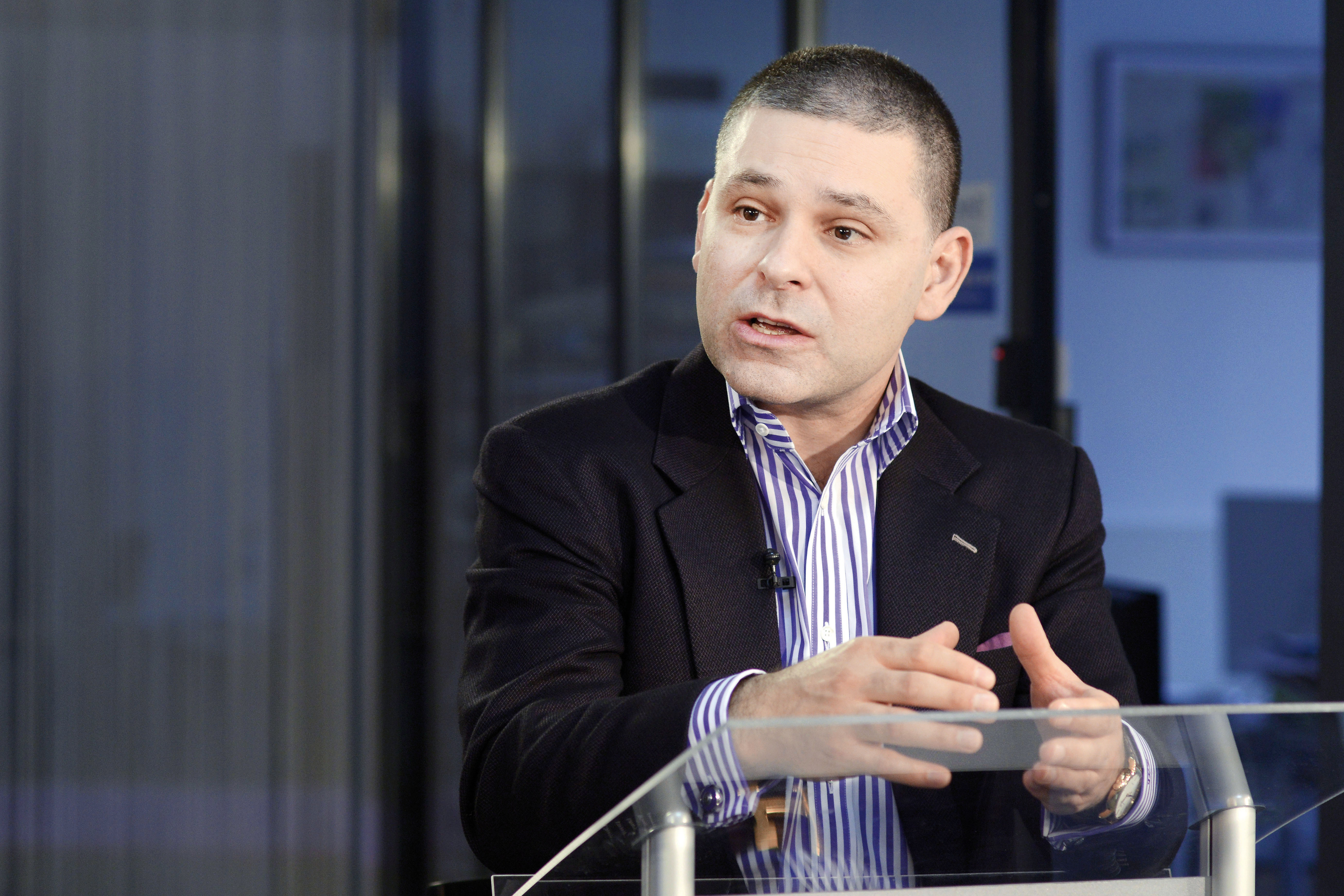 Business MAGAZIN lansează 100 TINERI MANAGERI DE TOP, ediția cu numărul 15. Theodor Alexandrescu a făcut parte din prima promoție de tineri manageri