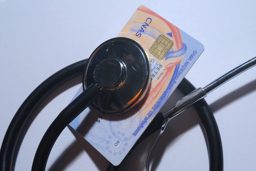 Cardul de sănătate devine obligatoriu de miercuri pentru unele servicii medicale