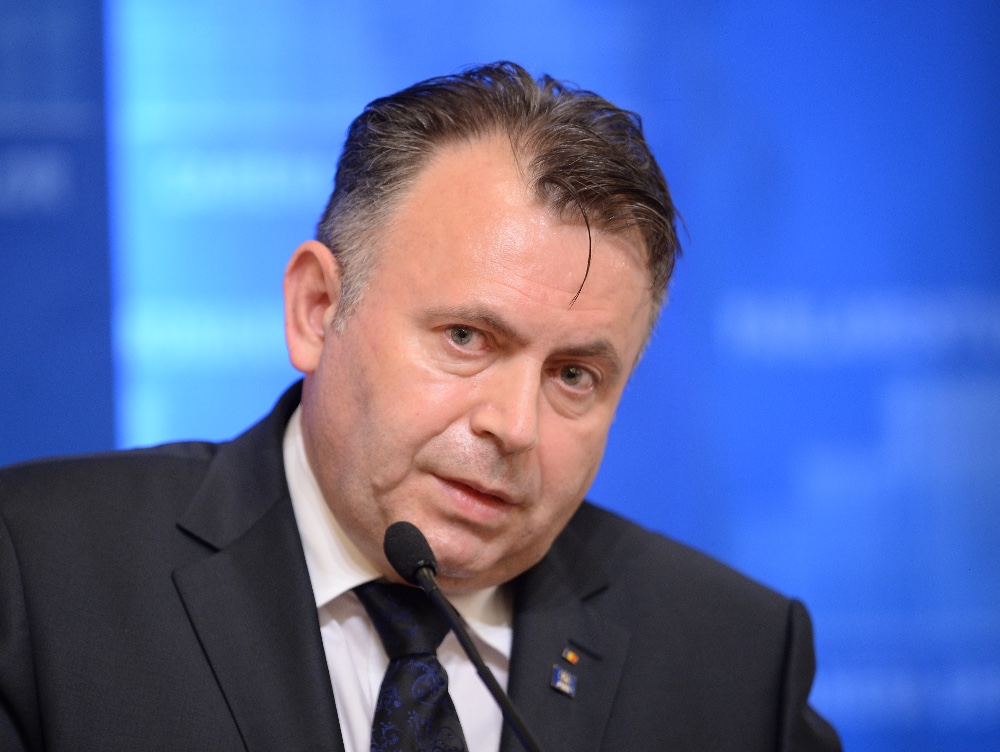 Tătaru: Nu e mult de când erau eroi în halate albe. Acum sunt eroi care fură ore suplimentare