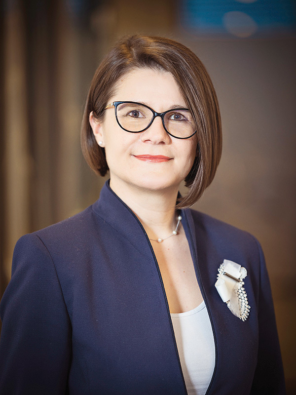 Cine este româncă responsabilă de rezultatele financiare ale unui business de tehnologie gigant în 16 țări