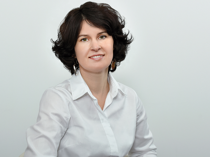 O simplă întrebare, transformată în filosofie de viață: „De ce crezi că poți să fii doar un profesionist de succes sau o mamă și soție de succes? Cum ar fi dacă ai fi ambele?”