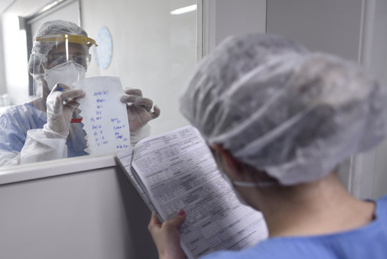 AP: Pandemia de coronavirus, un eșec de comunicare între China și OMS. Informații vitale nu ar fi fost dezvăluite la timp