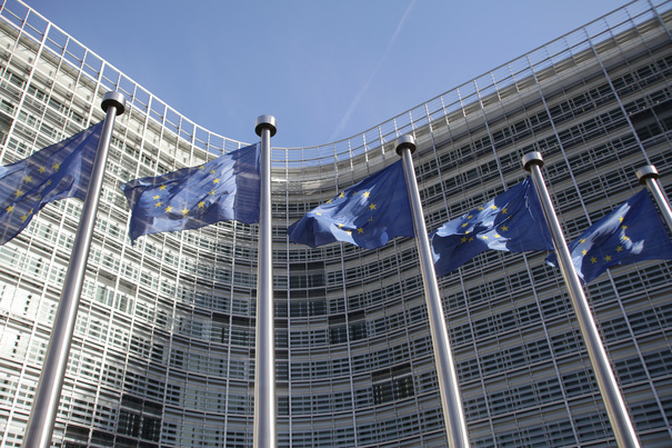 Comisia Europează a prelungit perioada de scutire de taxe vamale și de TVA pentru importurile de echipamente medicale din țări din afara UE