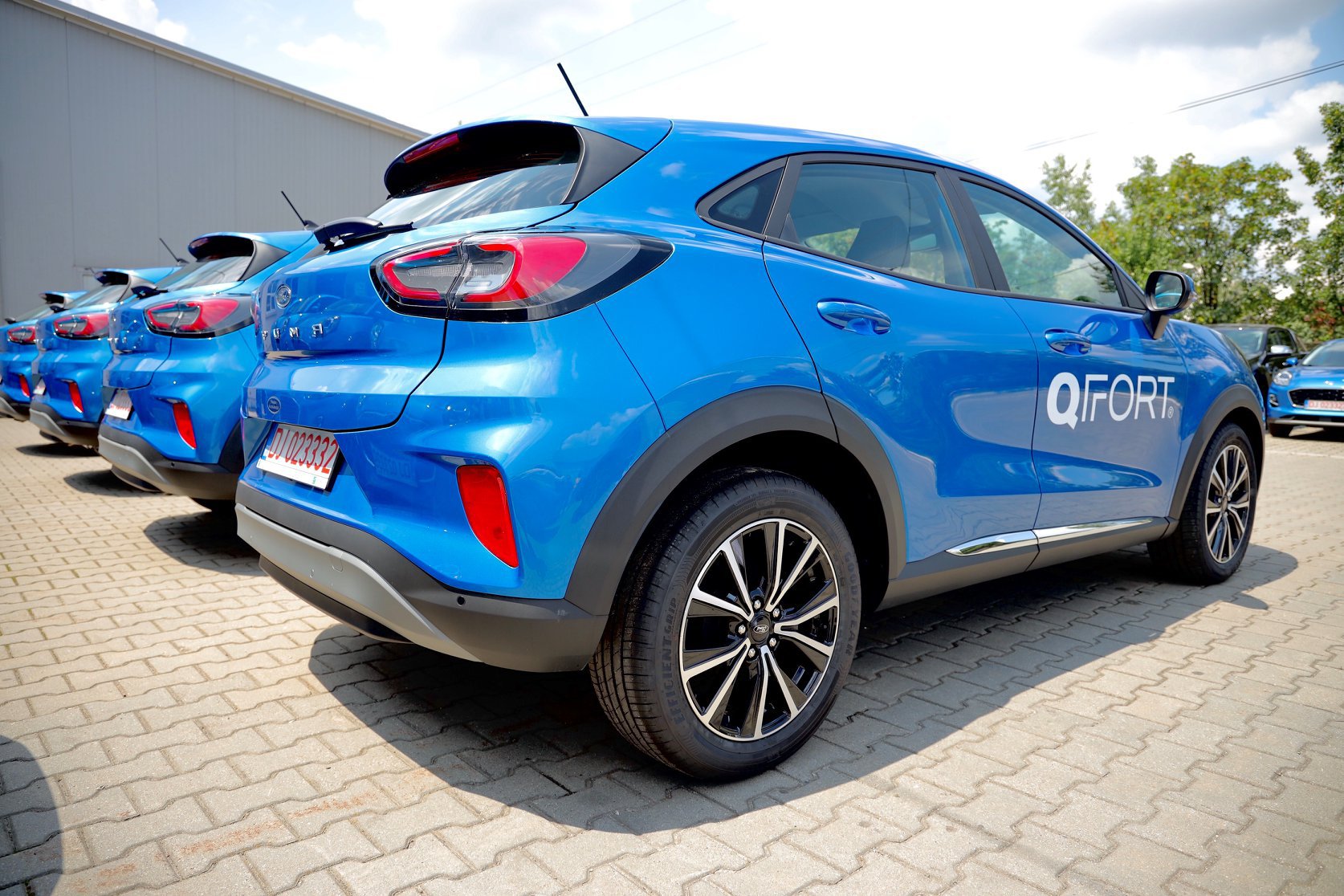 România se află pe locul 16 în UE la înmatriculări auto, în scădere cu peste 30%. Brandul Dacia a raportat o cădere de 46% la nivel european
