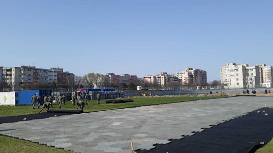 Drama din spatele dramei: Bolnavii mor între spitale în vreme ce statul nu finalizează un spital modular cu paturi ATI, la Brașov