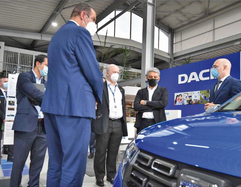 Luca de Meo, noul șef al Renault, a făcut prima vizită externă în România: Dacia este un miracol și trebuie să înflorească ca un brand de sine stătător
