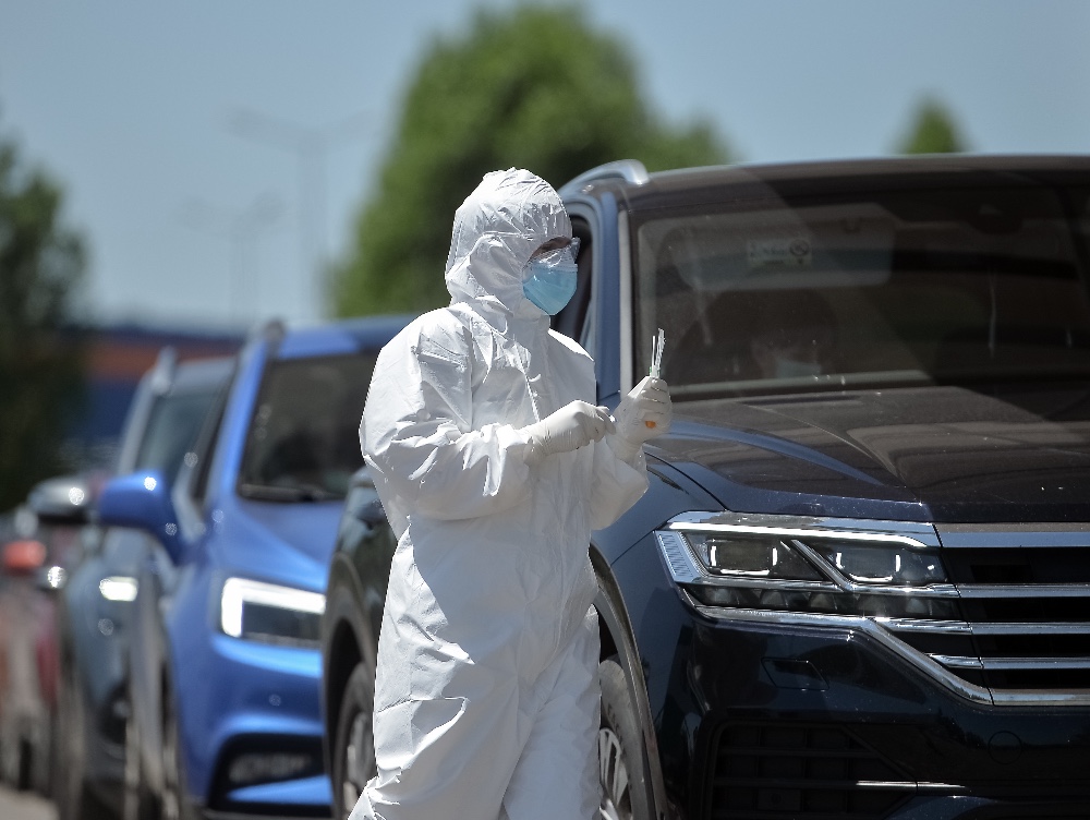 După ce astăzi a reintrat în carantină o localitate din țara noastră, vine anunțul că alte 12 localități ar putea intra la rândul lor în carantină