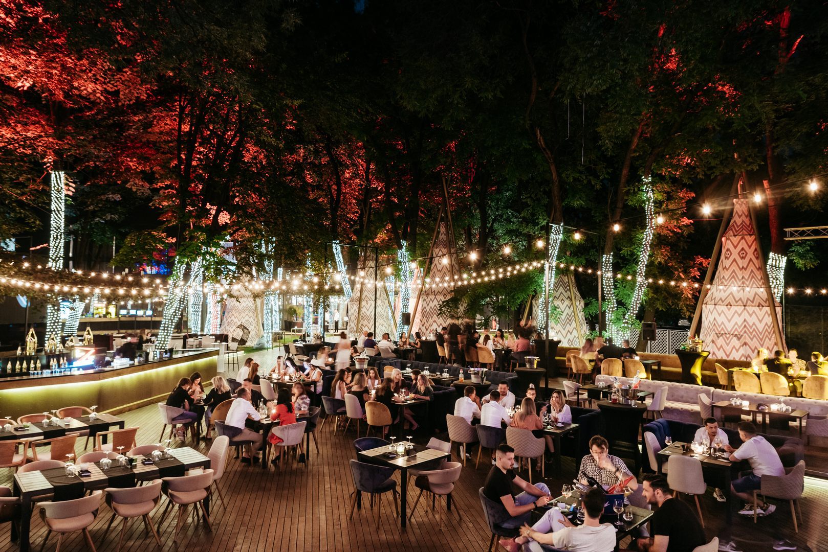 (P) Noul concept dinner & party din București