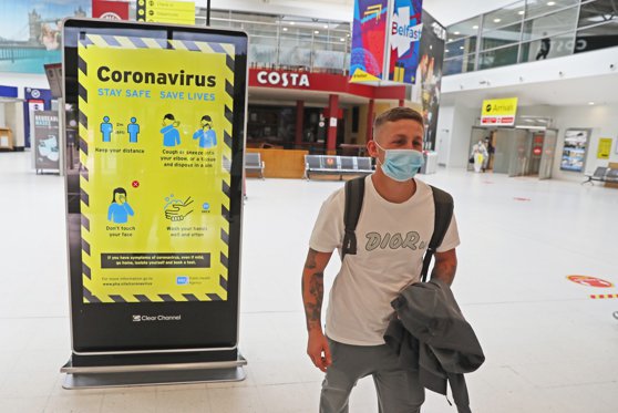 COVID-19. O nouă țară prelungește obligația de autoizolarea timp de 14 zile la sosire pentru români