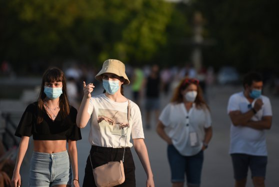 Peste zece județe impun purtarea măștii și în aer liber. În ce zone ale țării ar putea fi extinsă măsura?