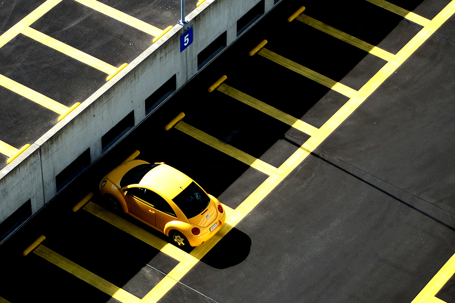 Ce își doresc românii atunci când parchează. 1 din 3 români preferă să plătească pentru parcare atunci când merge la cumpărături