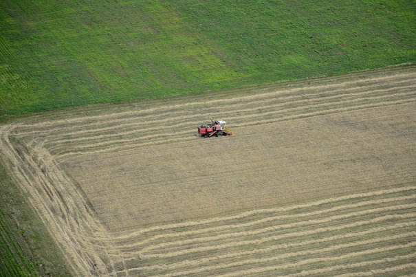 Guvernul Orban propune investiții de peste 400 mil.euro  în agricultură și industria agro-alimentară și de 3,4 mld.euro pentru infrastructura de irigații