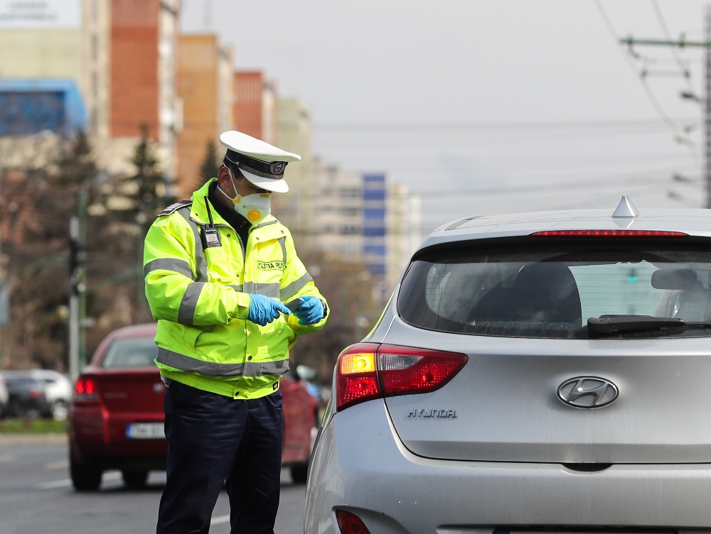 Schimbări importante pentru șoferi: Ce trebuie să știți neapărat de acum când vă oprește poliția