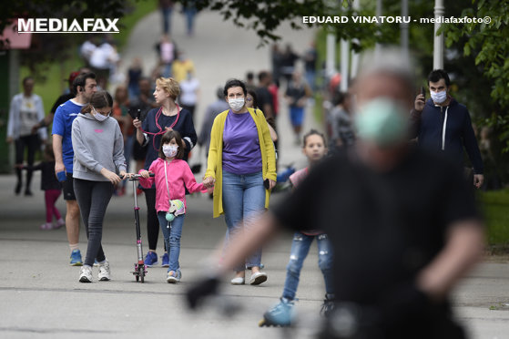 Masca de protecție, obligatorie și în aer liber în peste 20 de județe. Care sunt acestea