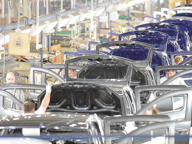 Schimbare majoră la unul dintre cei mai importanți producători auto ai lumii, prezent și în România. Care sunt motivele pentru care a fost înlocuit chiar directorul executiv al companiei