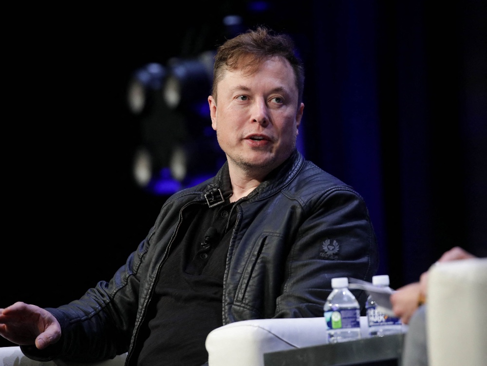Elon Musk vrea un nou record cu rachete reutilizabile. Una costă 50 milioane de dolari