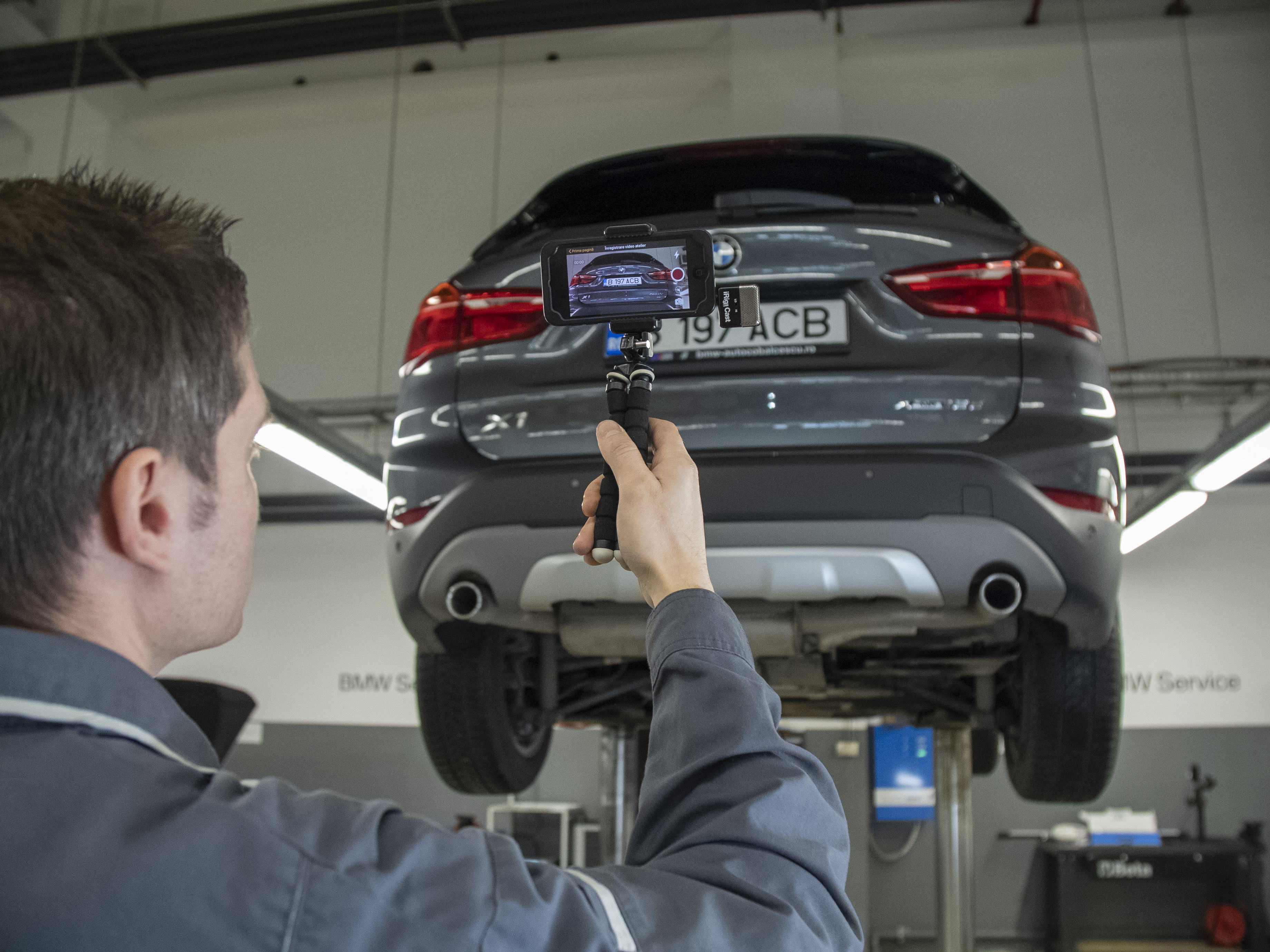 BMW înregistează pierderi de 666 de milioane de euro în T2